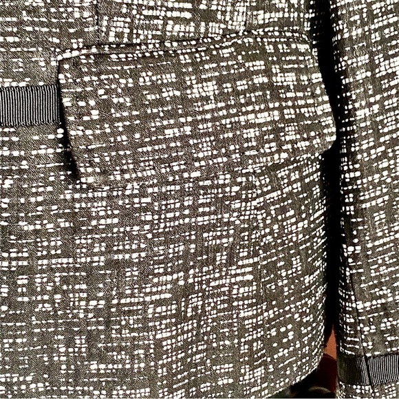 ANN KLEIN Women's Black and White Jacket with Bows at the Front - Picture 7 of 16